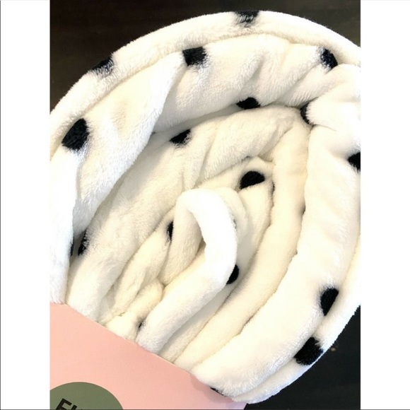 kate spade Bedding Nwt Kate Spade New York Polka Dot Queen Fleece